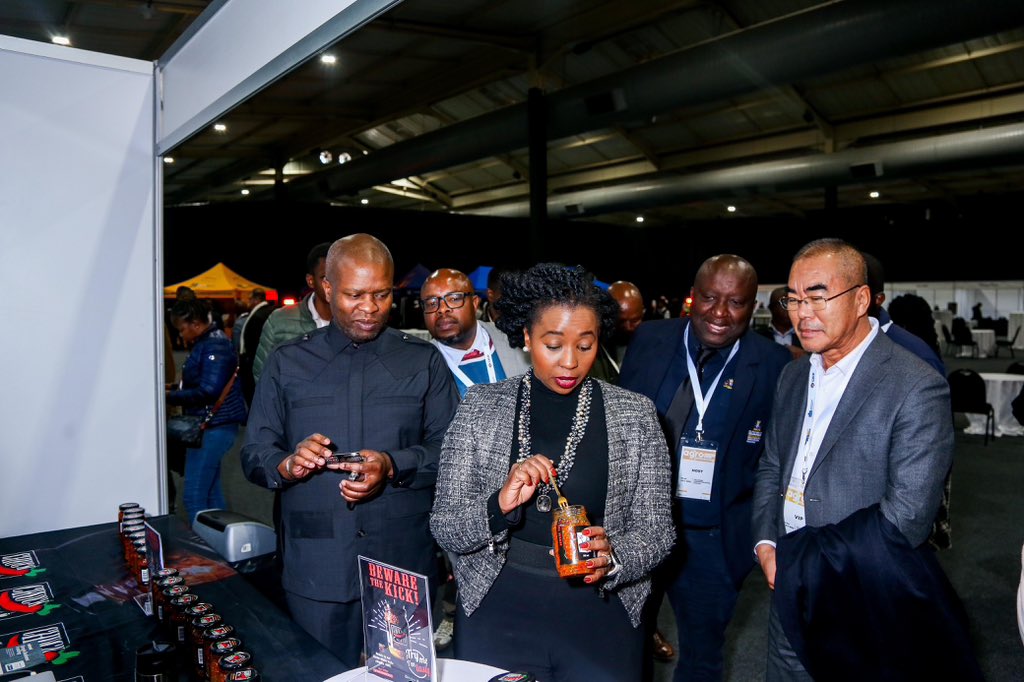 GautengProvince's tweet photo. Showcasing Gauteng’s might in agro-processing.
#AgroProcessingGauteng
#MadeInGP #GrowingGautengTogether https://t.co/9urWt8B13H