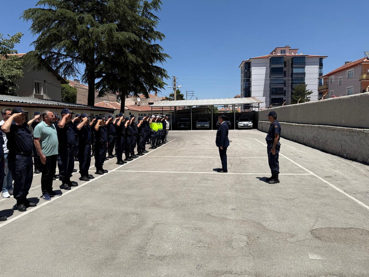 ereglikaymakam's tweet photo. Kaymakamımız sayın Murat EREN, İlçe Jandarma Komutanlığı’nı ziyaret ederek, yürütülen faaliyetler hakkında bilgi aldı.
@Murat_Eren https://t.co/uxXRtRT382