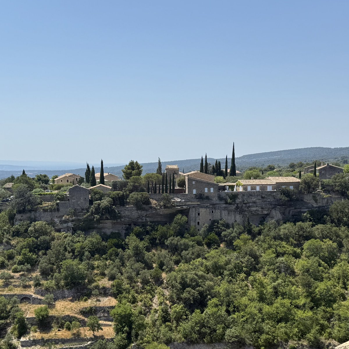 Provence #438 by <a href="/FlexElektro/">FlexElektro</a> on <a href="/fx_hash_/">fxhash</a> - 2022

Provence IRL by <a href="/cspok_eth/">cspok</a> - 2025

Got $fxh?