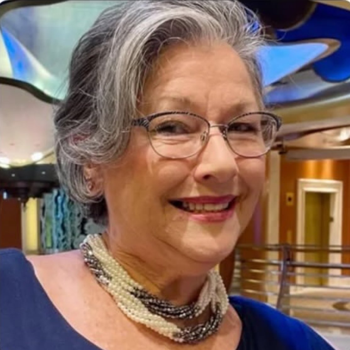 SarahLarchmont's tweet image. This is Glenda Thurmond.  She works for Oasis Ministries in Winter Haven FL.
She is selling alligator Alcatraz merchandise as any good Christian would.