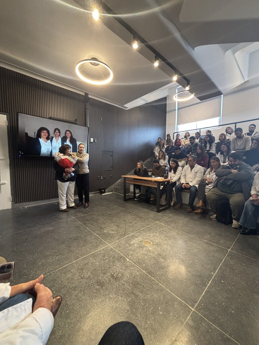 Iniciamos ciclo de formación docente 2025. Hoy hablamos de “evaluación continua”. Gracias al Departamento de Educación Médica por acompañarnos
