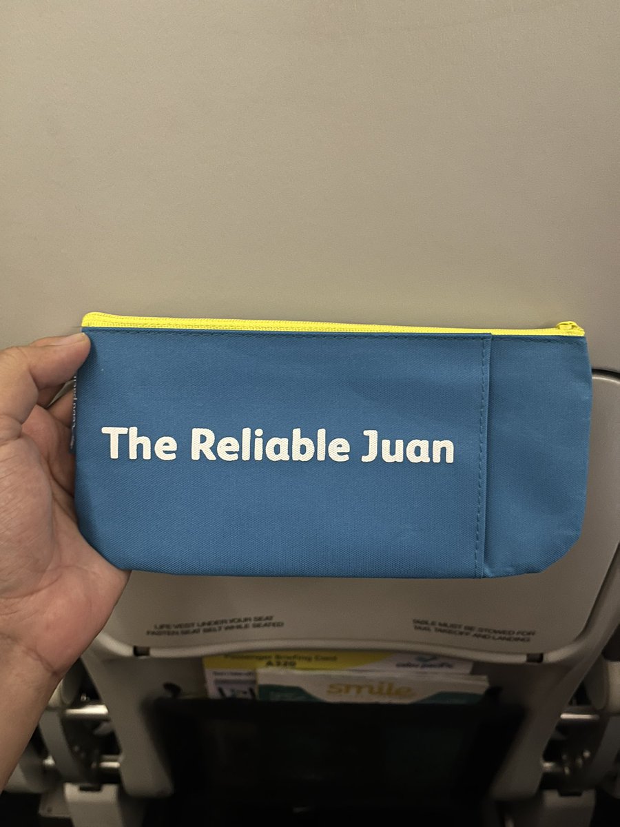 thirdyglino's tweet photo. Finally, nanalo din sa in-flight game ng Cebu Pacific. 🥹 https://t.co/cCj2XuxYwG