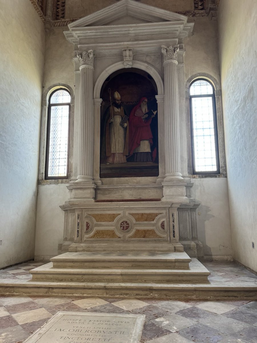 elaine_pasquini's tweet image. Continuing our Gabriel Allon tour of Venice, we visited the Church of Madonna Dell’Orto, site of Venetian Renaissance painter Tintoretto’s tomb mentioned in Daniel Silva’s spy thrillers, A Death in Cornwall & The Order. @danielsilvabook @jamiegangel