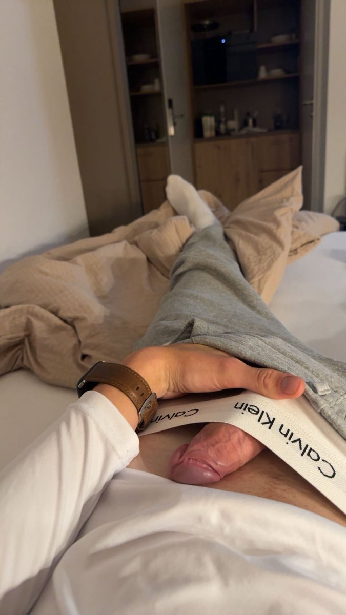 You want to see more? Then click here onlyfans.com/flo123123