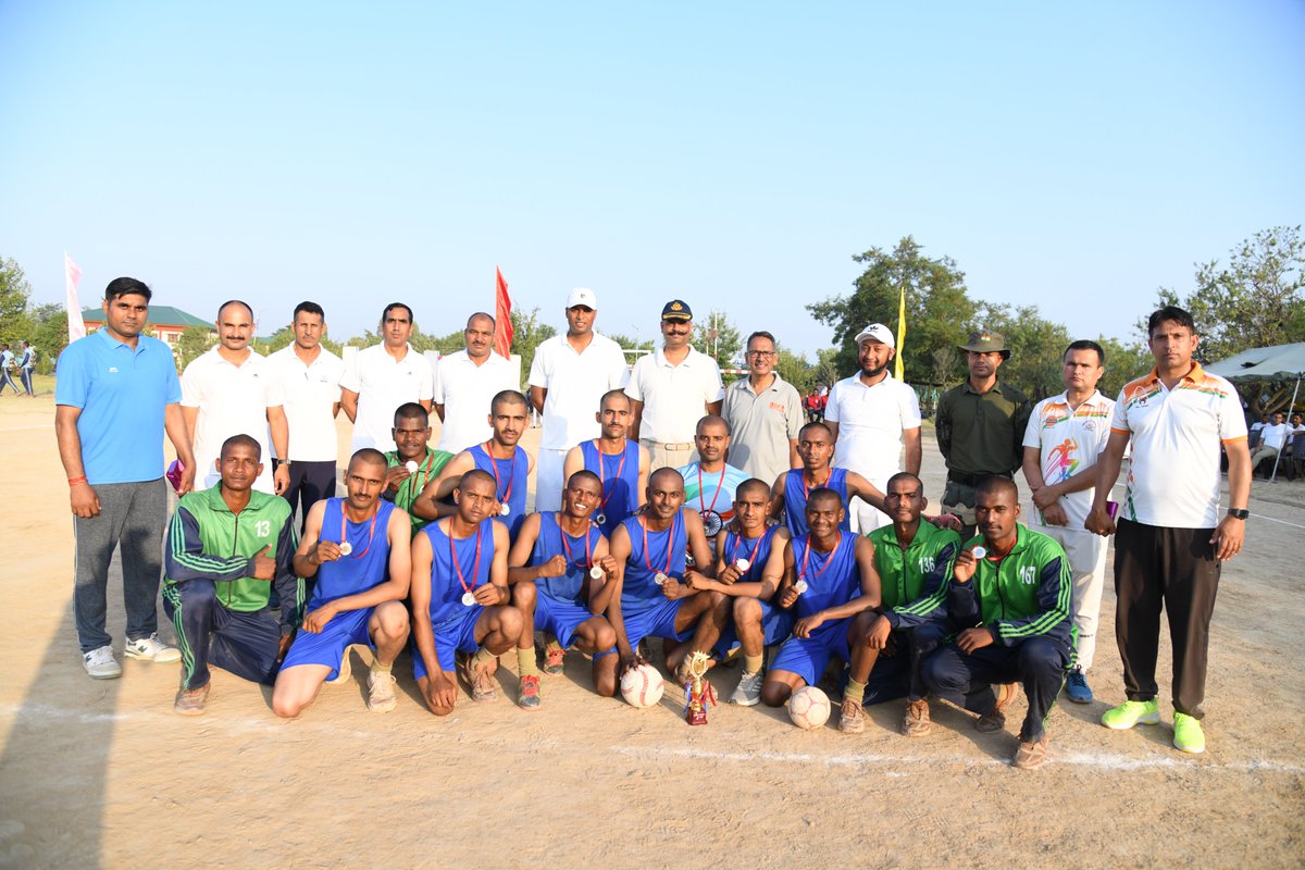 "Every pass. Every goal. Every moment counts. #HandballAction"
Inter-Coy Handball Competition,  conducted for constables (Recruit) by @ STCBSFKASHMIR. It’s not just about skill — it’s about honour, teamwork, and winning for your coy.
Prepare. Compete. Conquer.
<a href="/BSF_India/">BSF</a>