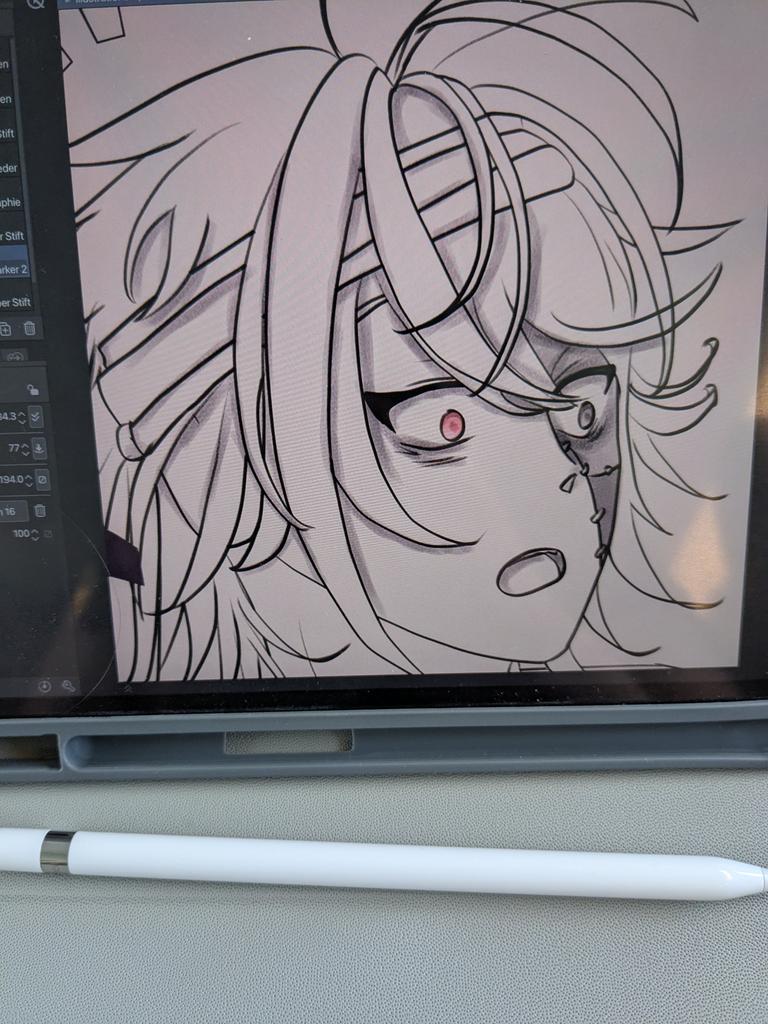 Jevyra_Design's tweet image. I&apos;m still drawing on the train, I hope I can make it in time😭