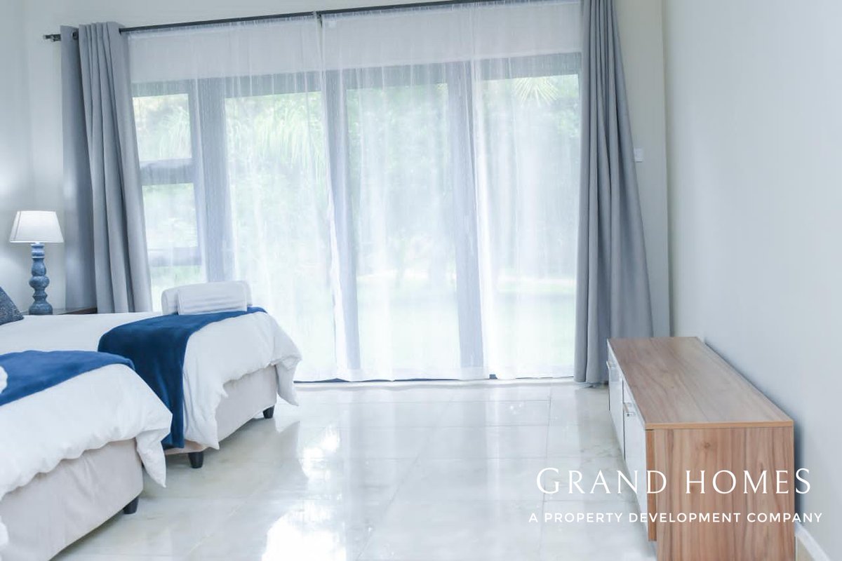 GrandHomesZW's tweet photo. 🛏️ Bedrooms that speak comfort &amp; class! 🌙✨
Stay short or long-term at Sitari, Sibaya, or Sibiti — fully furnished, stylish &amp; serene.
📍 Airbnb or monthly rentals
📞 +263789267824
🔗 Book: https://t.co/SqxOxF5HtI
#GrandHomes #AirbnbZim https://t.co/p6HTe4Visv
