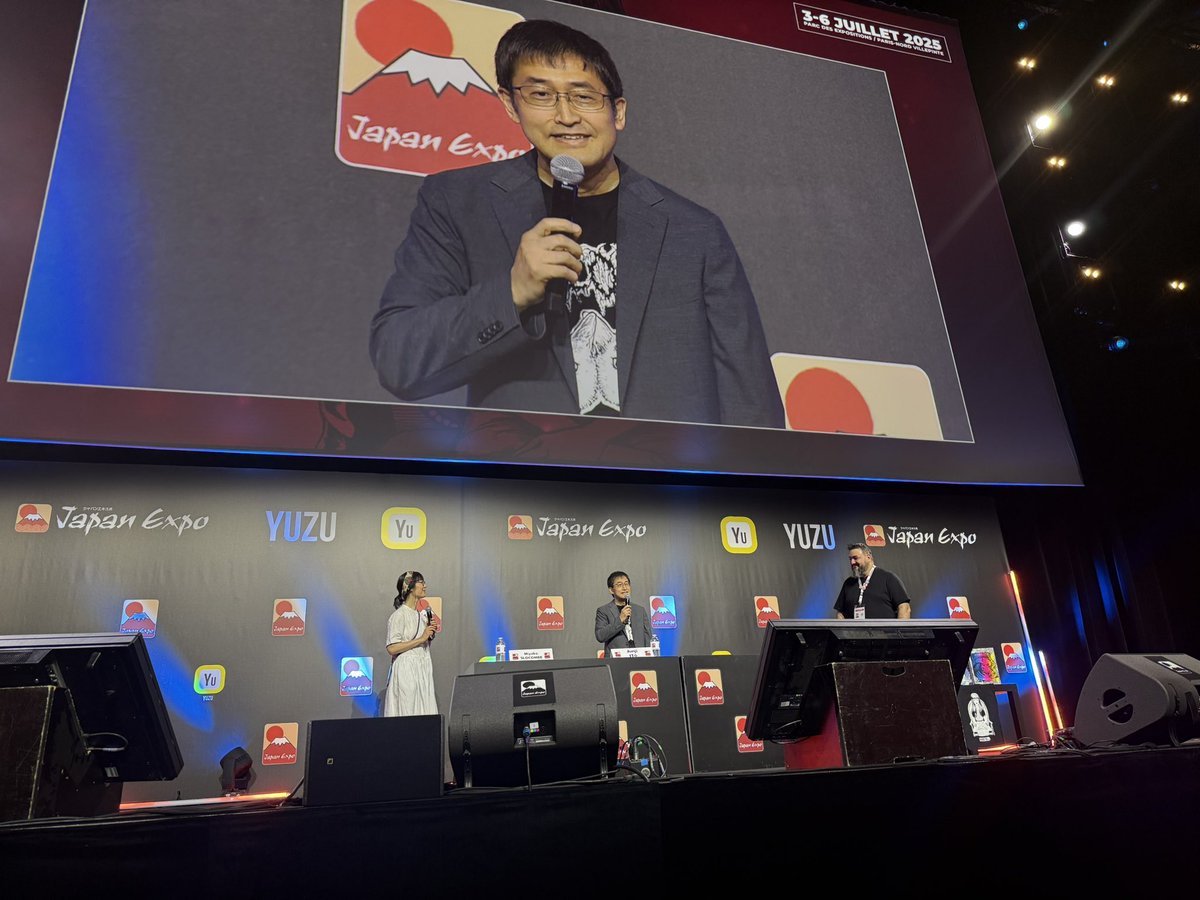 フランス🇫🇷はパリで開幕したジャパンエキスポ、YUZUステージにて、伊藤潤二さんの講演会が始まりました‼️

大きな声援に迎えられ、伊藤さんフランス語でご挨拶しました。

#JunjiIto   #JapanExpo