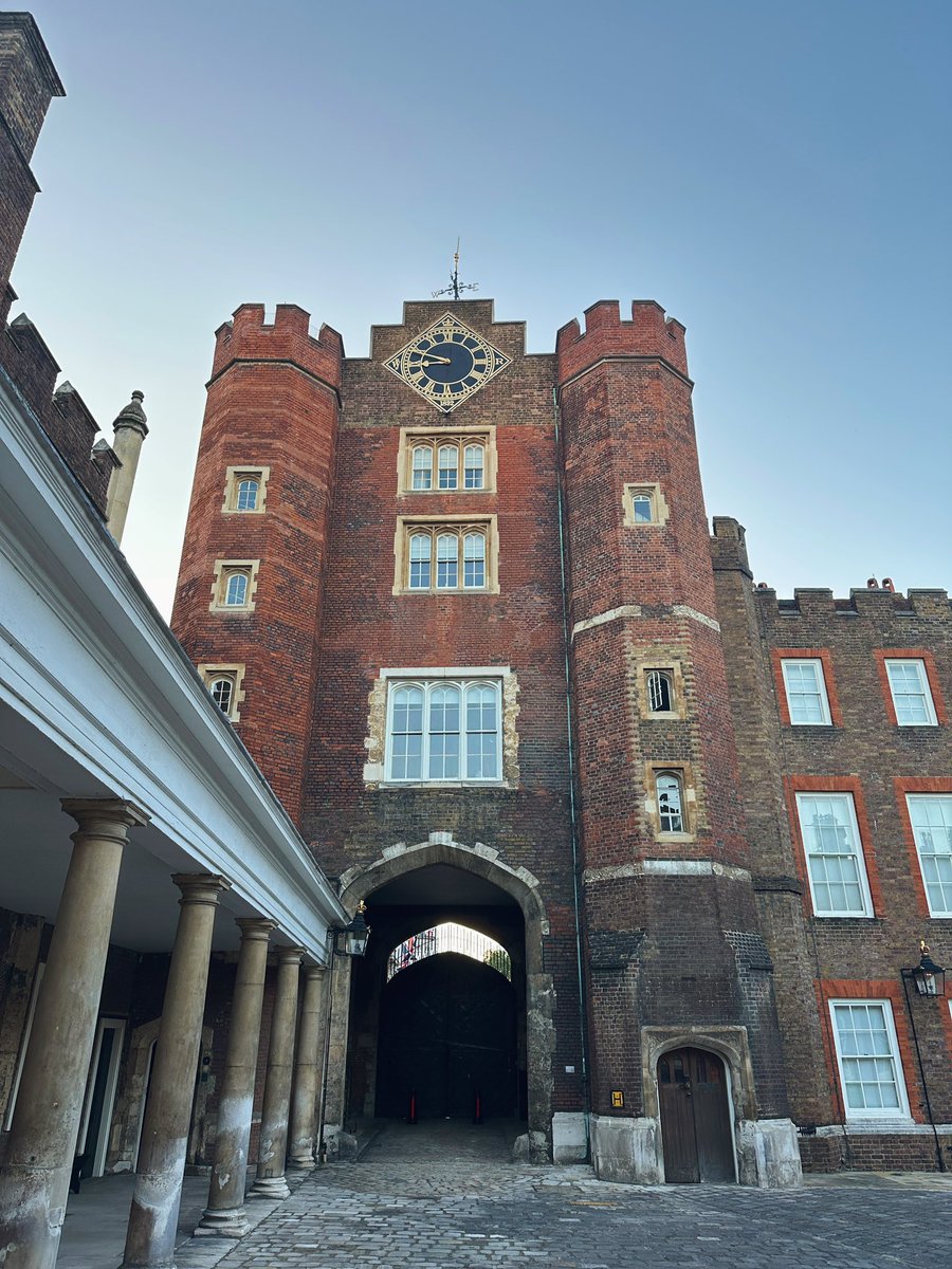 c_k_lynch's tweet image. St James’s Palace - there is a deep sense of English history here. Centuries of tradition.