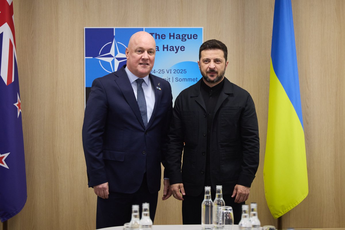 Embassy of Ukraine in Australia and New Zealand (@ukrinaus) on Twitter photo 🇺🇦🤝🇳🇿 President Volodymyr Zelenskyy met with Prime Minister <a href="/chrisluxonmp/">Christopher Luxon</a> on the sidelines of the NATO Summit and thanked New Zealand for its solidarity with Ukrainian people since the very beginning of Russia’s full-scale invasion. 🇺🇦🤝🇳🇿 President Volodymyr Zelenskyy met with Prime Minister <a href="/chrisluxonmp/">Christopher Luxon</a> on the sidelines of the NATO Summit and thanked New Zealand for its solidarity with Ukrainian people since the very beginning of Russia’s full-scale invasion.