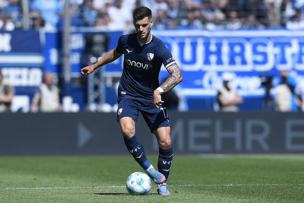 #Sky Info: Wechsel von Tom #Krauß von #Mainz zum #Effzeh steht vor dem Abschluss. Vereine haben jetzt eine Einigung erzielt: Krauß wird für ein Jahr mit KO ausgeliehen. Bei Klassenerhalt wird sie zur Kaufpflicht. Ablöse dann 3,5 - 4 Mio. Morgen Medical
<a href="/Sky_Marlon89/">Marlon Irlbacher</a> <a href="/SkySportDE/">Sky Sport</a>