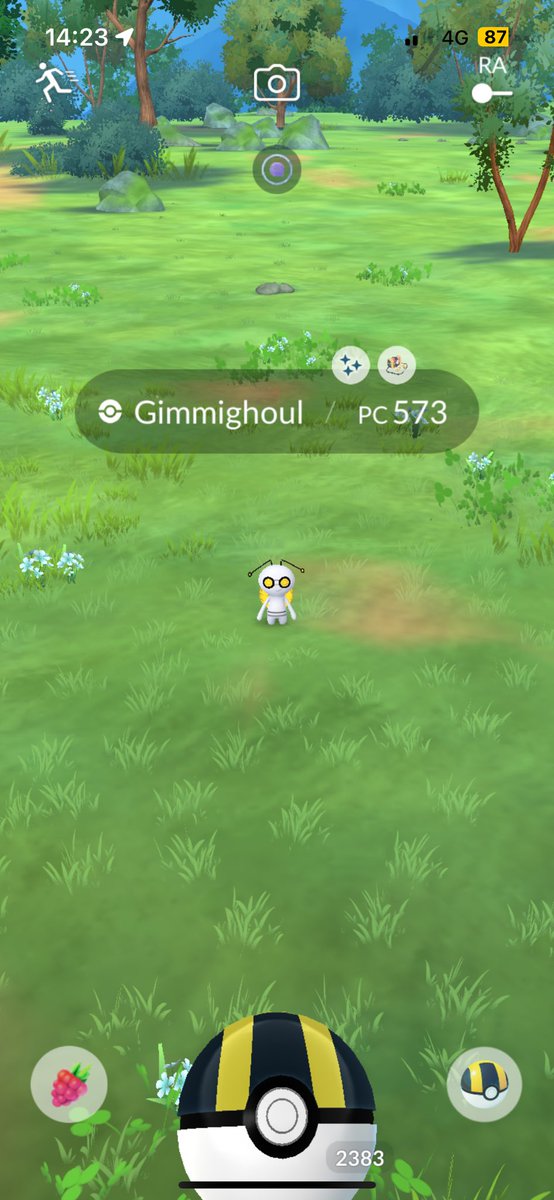 NaNo__1988's tweet photo. ✨ Gimmighoul Shiny! ✨ Y un 💯 con fondo de un Cofre de monedas que llevaba mil acumulado sin usar 😍 #PokemonGo 🏃🏻‍♂️ https://t.co/eYZID8IF9z