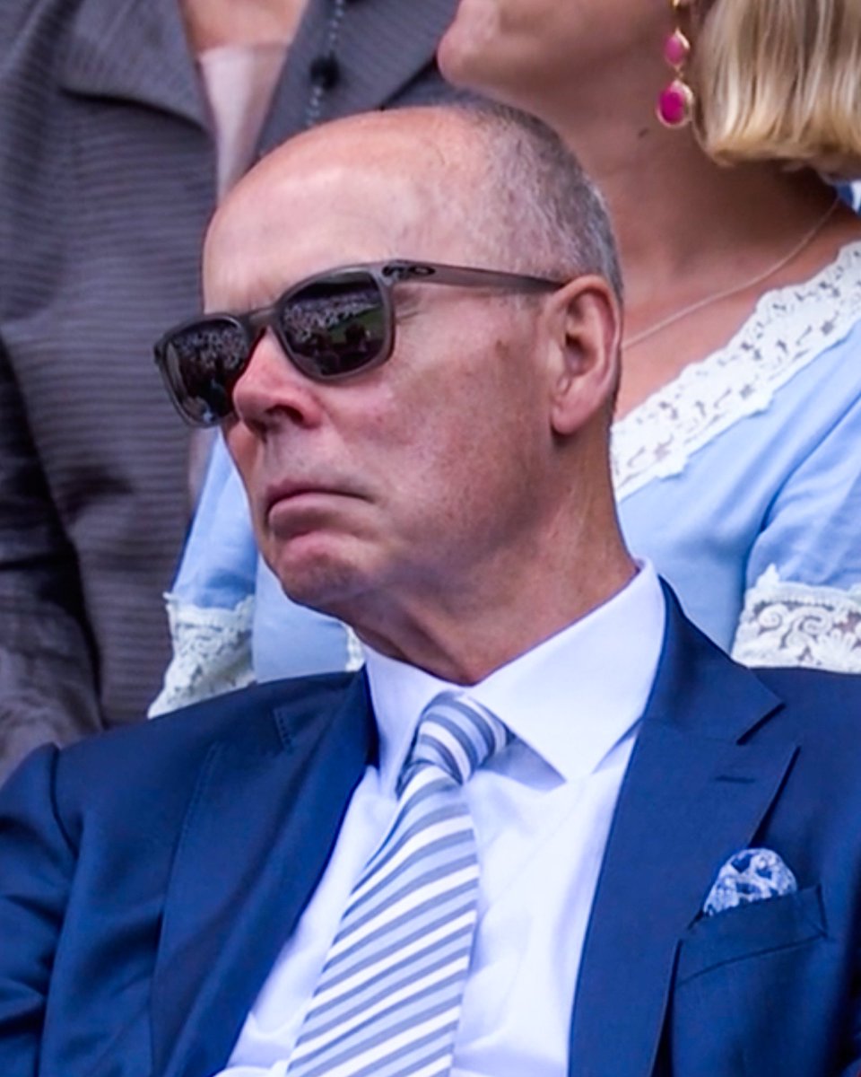 SixNationsRugby's tweet image. Sir Clive Woodward in the Wimbledon stands! ๐ด๓ ง๓ ข๓ ฅ๓ ฎ๓ ง๓ ฟ๐