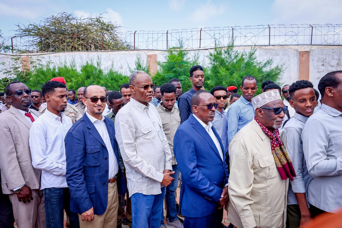 Another milestone for democracy in #Somalia as voter registration for the ‘one person, one vote’ elections starts today in Galmudug and South West States. 

Every citizen now has the chance to shape the future with their vote. Use your power — your vote matters!