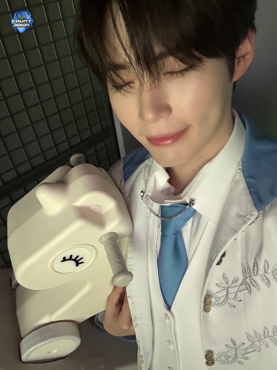 MnetMcountdown tweet picture