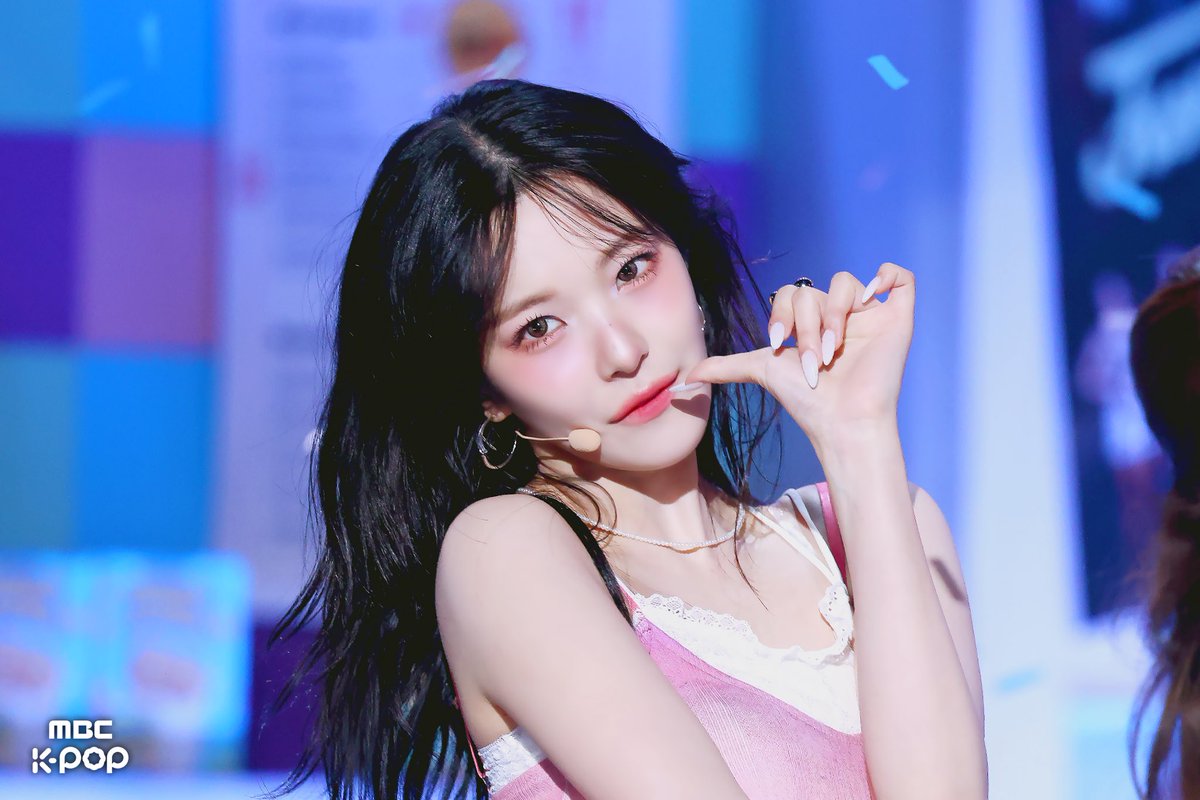 jiheon pics! tweet media