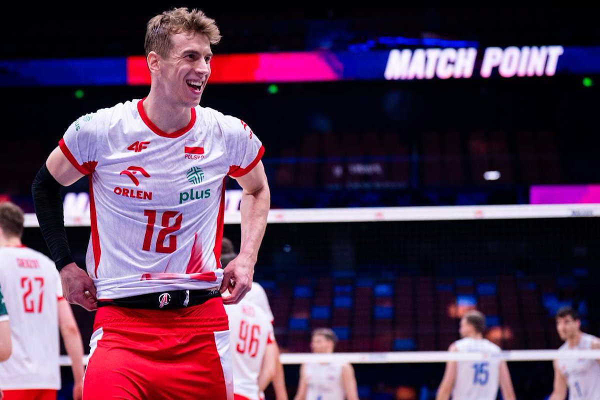PlusLiga (@plusliga_) on Twitter photo 🔥 Artur Szalpuk dołącza oficjalnie do <a href="/AssecoResovia/">Asseco Resovia</a>! 🫡
Niezłą tam ekipę montują 😎
📸 VolleyballWorld 🔥 Artur Szalpuk dołącza oficjalnie do <a href="/AssecoResovia/">Asseco Resovia</a>! 🫡
Niezłą tam ekipę montują 😎
📸 VolleyballWorld