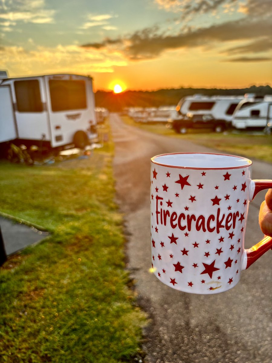 OneHolyMan's tweet image. Morning America! #Lakelife #Coffee #fourthofjuly2025