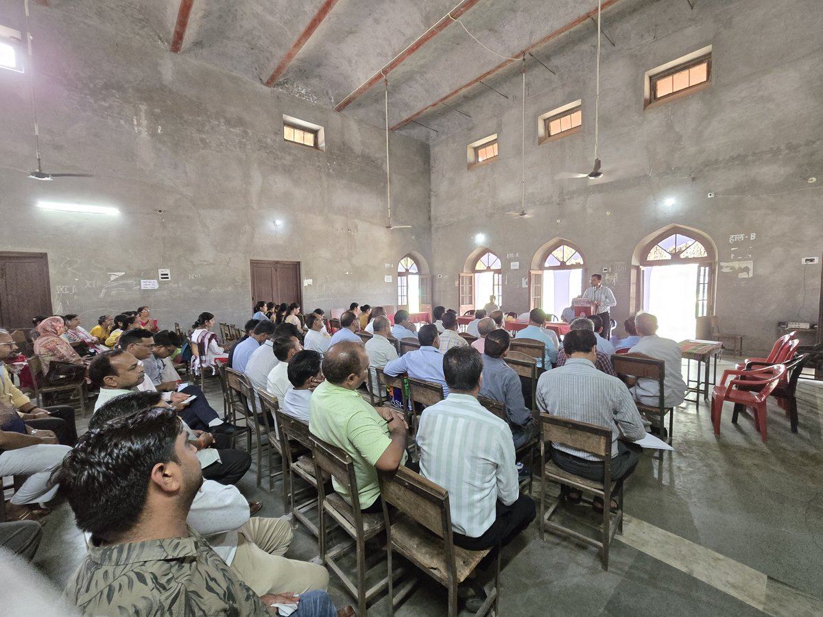 03.07.25 को संचारी रोग नियंत्रण अभियान के अंतर्गत माध्यमिक शिक्षा विद्यालयों के प्रधानाचार्यों का संवेदीकरण जिला विद्यालय निरीक्षक महोदय की उपस्थिति में किया गया |*