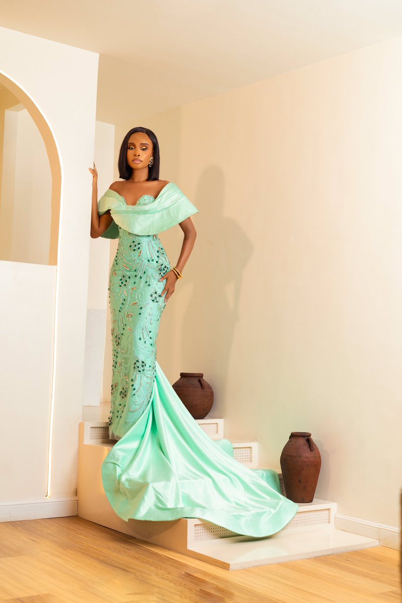 carewcouture's tweet photo. Delicately made, undeniably powerful💚
The dress of the month-a masterpiece in mint👑
Dress: @carewcouture
Makeup: @glambymia___
Photography: @ola_photogee
#collection #collectionlaunch #custommade #bespoke #nigerianfashion #nigerianweddings #bride #bridal #owanbe #asoebi https://t.co/iugpA6L2bC