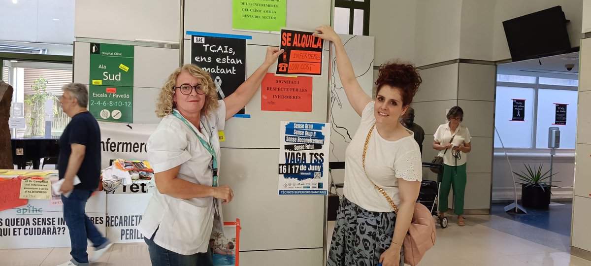 Apihcclinic's tweet photo. Signem acord històric per la justícia salarial de les infermeres del Clinic Barcelona!!  Gràcies també  a  vosaltres, que ens heu recolzat durant aquest temps.Després de tres mesos  recollim  pancartes, no la lluita: agafem embranzida. La feina continua. Gràcies!!💪🏻 https://t.co/Txf9BFVhxW