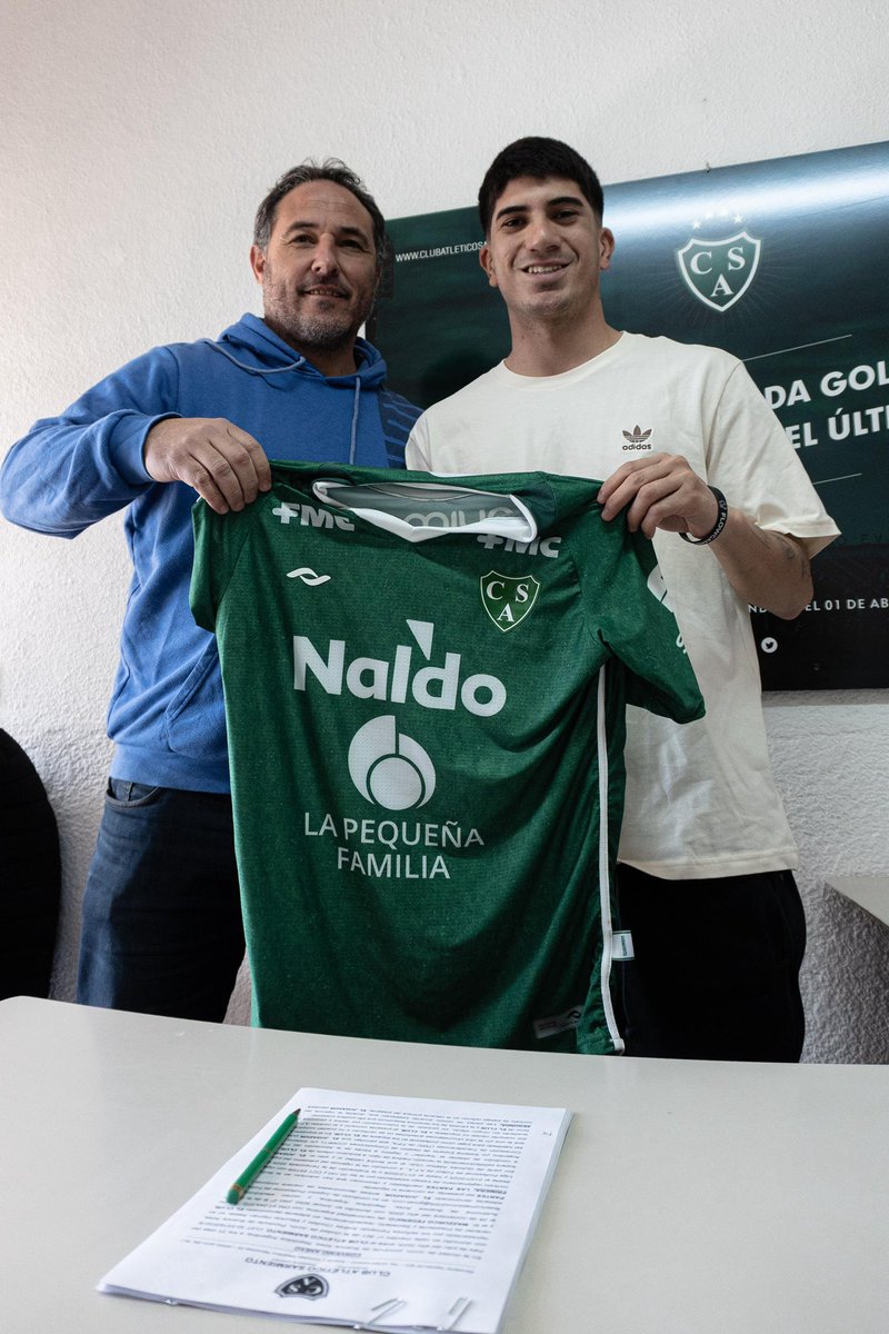 CASarmientoOf's tweet photo. 💚 Federico Mazzurco es nuevo jugador de Sarmiento

✍️ El delantero nacido el 28 de noviembre de 2005 llega a préstamo desde Quilmes, con opción de compra.

🫡 ¡Bienvenido al Verde, Fede!

#DaleVerde 🇳🇬 https://t.co/UtKEKvRkUe