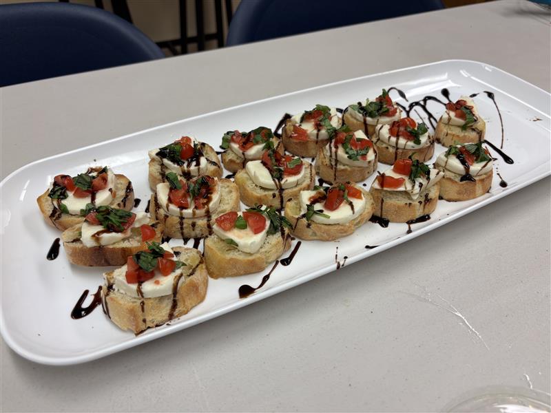 #TBT to when team collaboration extended into the kitchen.

From crafting hors d'oeuvres to hitting our goals, we blended creativity and camaraderie—reminding us that strong culture fuels performance.

#ThrowbackThursday #Teamwork #OfficeCulture #WhyKPI