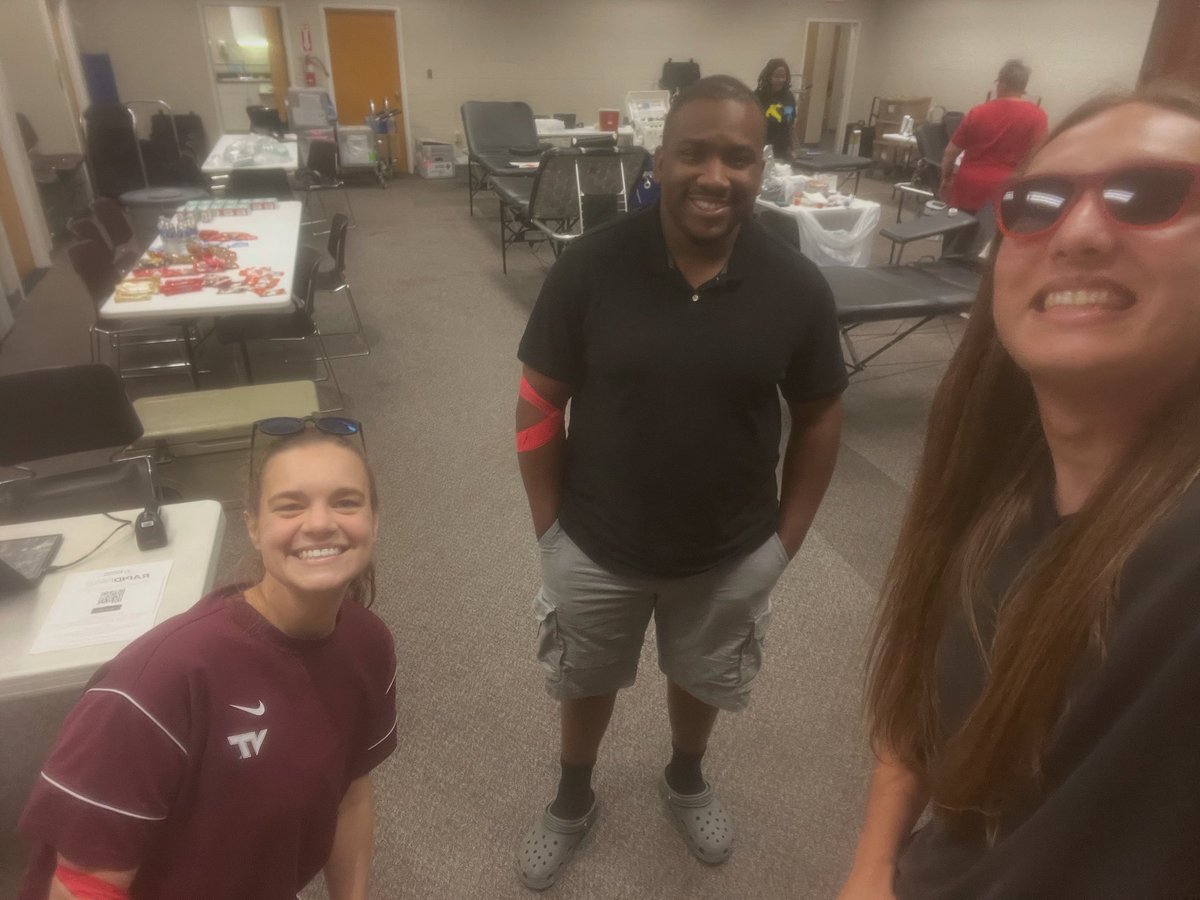 At the Blood Drive sponsored by 216 12th Street Foundation with <a href="/Phazhon_T_Nash/">Phazhon Nash</a>