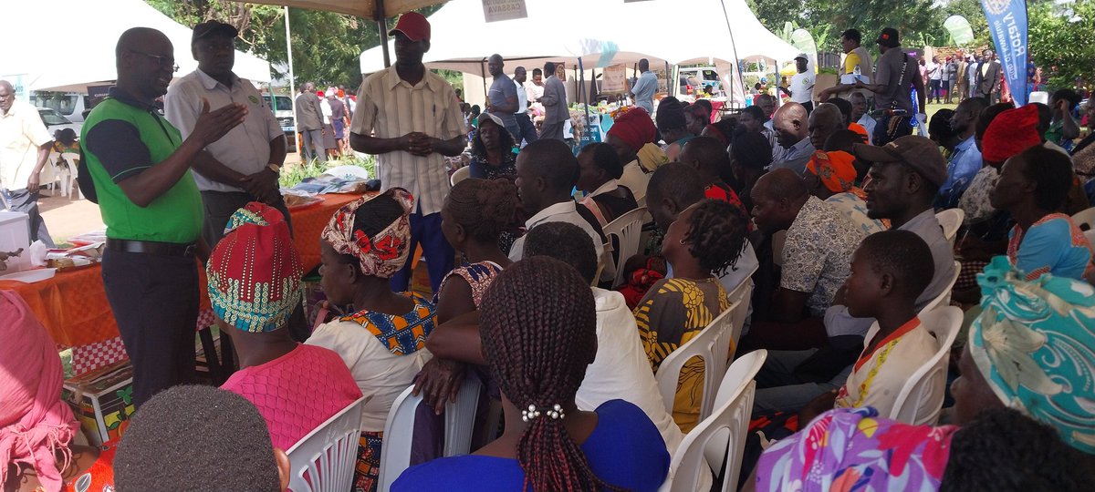 Benard Yada (@yadabenard) on Twitter photo About 1,200 farmers trained by <a href="/narouganda/">NARO Uganda</a> scientists in quality crop production and value addition at the ongoing 4th Annual grassroots agricultural exposition at #COFIADemontrationFarm, Peta ,Tororo District in Uganda.
#AgriExpo #ValueAddition #QualityCropProduction About 1,200 farmers trained by <a href="/narouganda/">NARO Uganda</a> scientists in quality crop production and value addition at the ongoing 4th Annual grassroots agricultural exposition at #COFIADemontrationFarm, Peta ,Tororo District in Uganda.
#AgriExpo #ValueAddition #QualityCropProduction