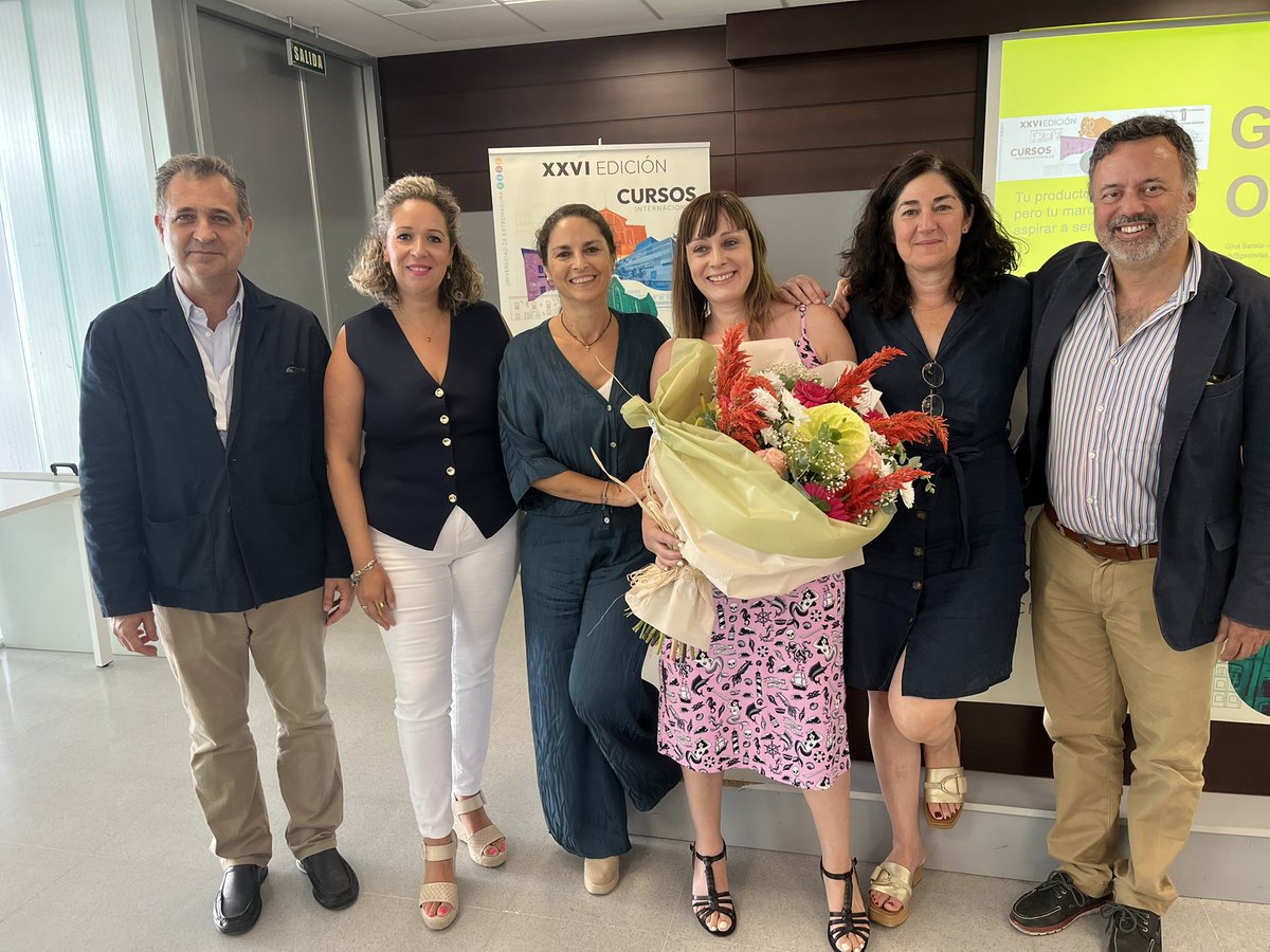 jafolgadof's tweet photo. Clausura del Curso de Verano. Gracias a la #UEx , Avante Extremadura @e_avante ,  colaboradores, ponentes y sobre todo a los alumnos. Hasta pronto! https://t.co/eGn06Taup3