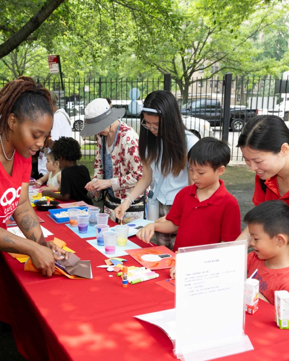 LatimerHouse's tweet image. We loved gathering with our community last Saturday to celebrate freedom, resilience, and Black creativity at our #Juneteenth Family Festival, hosted in collaboration with @coolculture 🎉✊🏿 Thank you to everyone who joined us in uplifting history, and Lewis Latimer’s legacy!