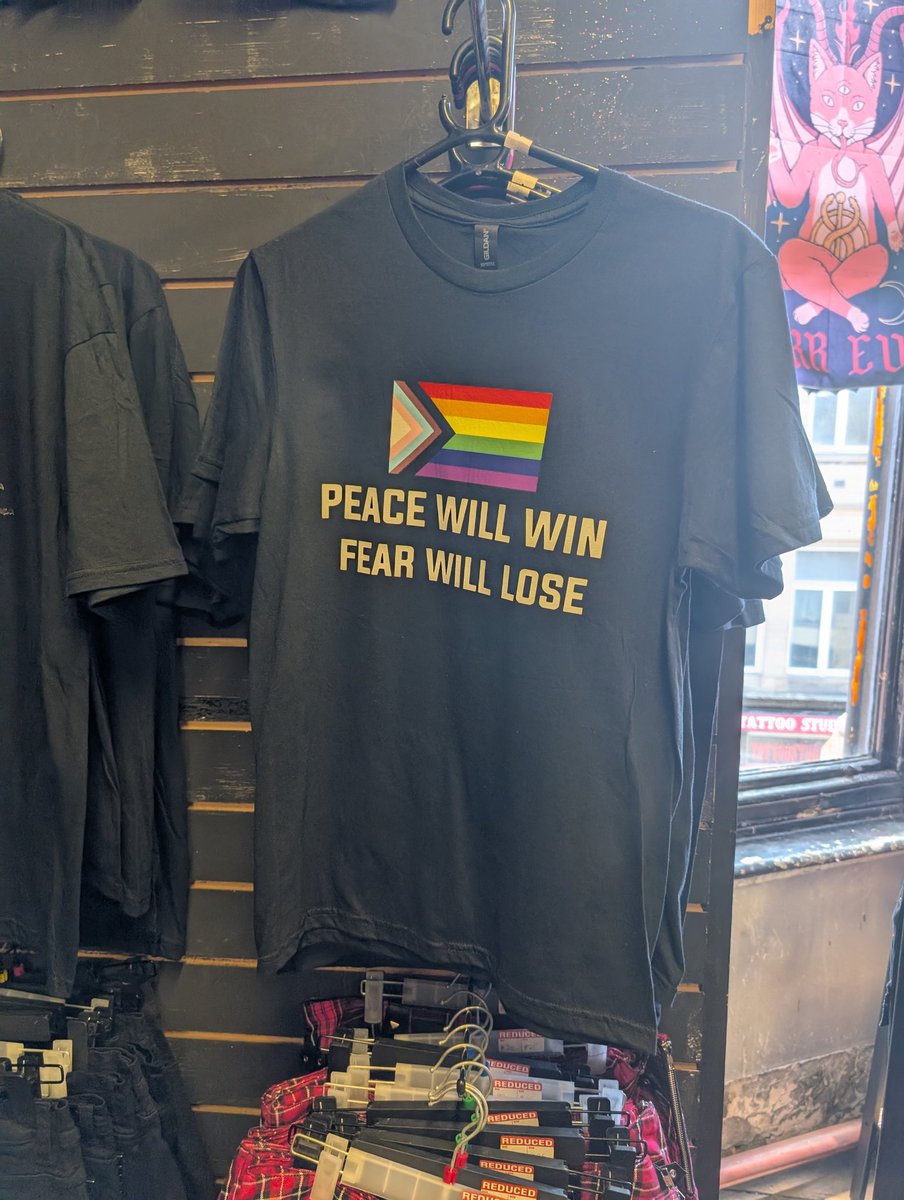 gay tøp shirt i saw in afflecks today btw i got so tweaked