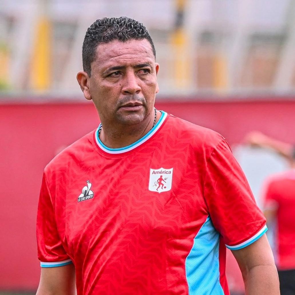 "Ayer nos notificaron tanto a mí como a mi preparador físico que no querían continuar más con nuestro proceso".
Jhon Tierradentro, ex-DT del América de Cali Femenino, en #ElCorrilloDeMao.