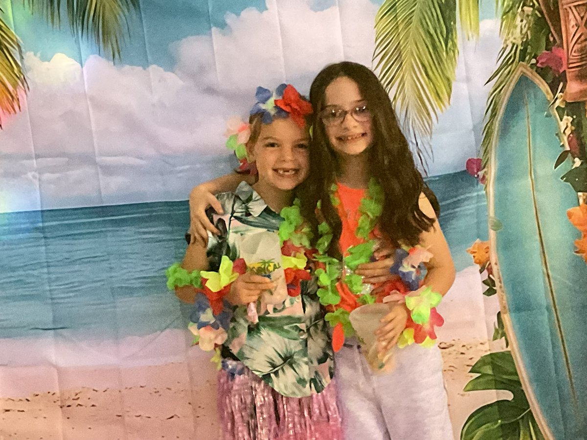 PDA_Y2's tweet photo. What a fab time we had on Hawaiian Disco day! A huge thank you to all of our amazing FoPD! ⭐️⭐️⭐️🌺🌺🌺❤️❤️❤️#friendsofparbolddouglas https://t.co/H0KP7ebfSI