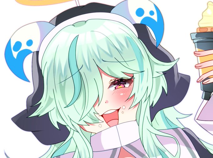 顔アップ🐏🍦 