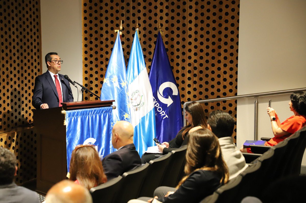 AGEXPORT reafirma su compromiso de facilitar el acceso a productos financieros innovadores y promover un entorno empresarial competitivo y sostenible en el país.
#ExpoFinanzas360 🇬🇹🤝