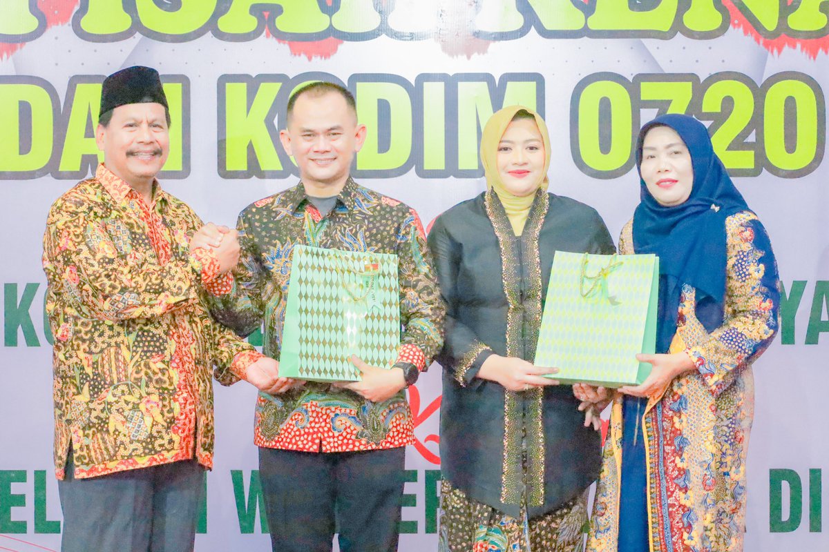 Pisah Kenal Dandim Rembang Bupati Harno sambut Letkol Winner, lepas Letkol Yudhi. Acara digelar di Pendopo Museum Kartini, dihadiri Forkopimda &amp; tokoh masyarakat. Sinergi TNI-Pemda Rembang semakin kuat!

facebook.com/share/1C9wDuUE…