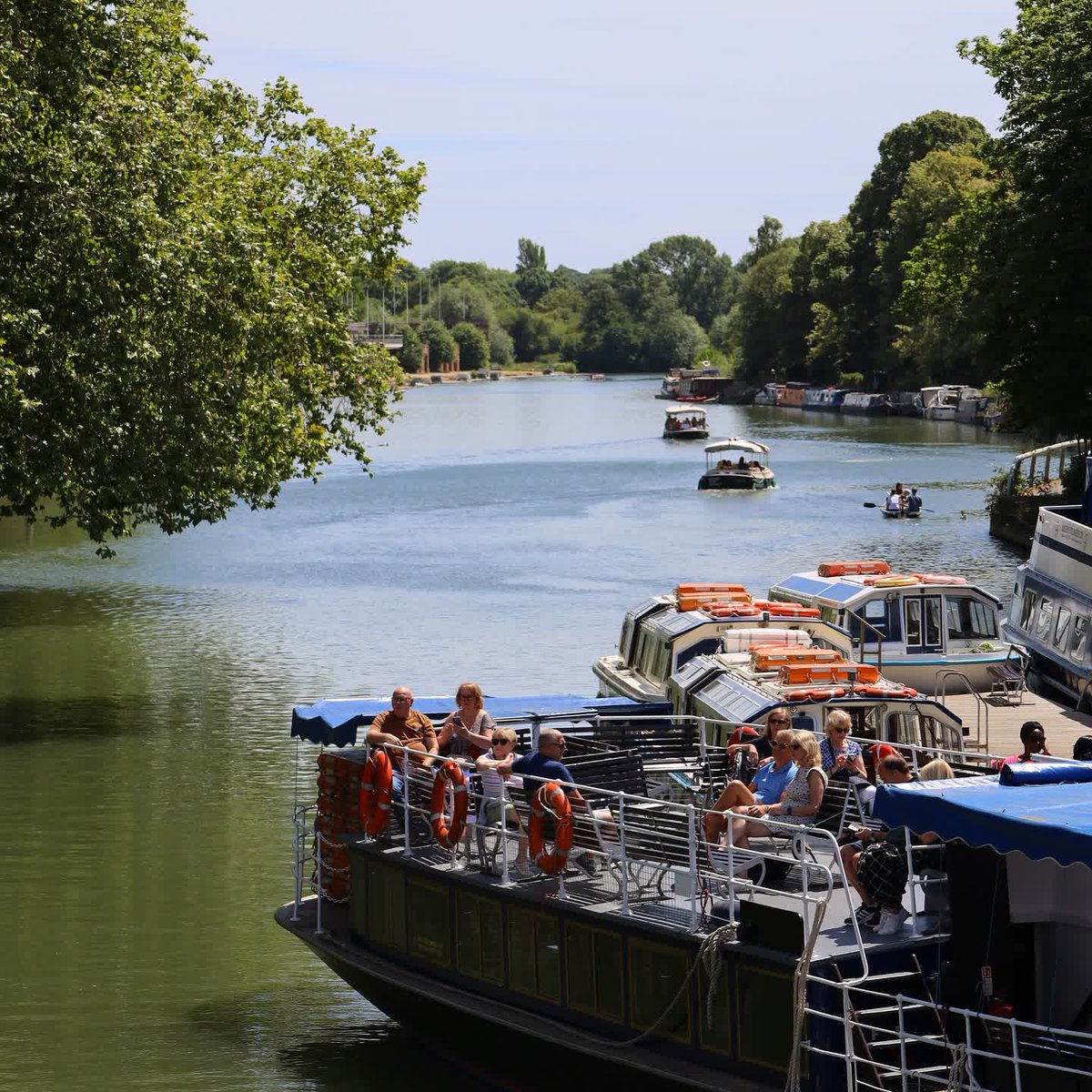 Experience Oxfordshire (@experienceox) on Twitter photo Did you know <a href="/Salterssteamers/">Salters Steamers</a> has been cruising Oxford's river since 1858?π€π
Book a boat trip today β‘ bit.ly/3uAymvI
#ExperienceOx #Oxford Did you know <a href="/Salterssteamers/">Salters Steamers</a> has been cruising Oxford's river since 1858?π€π
Book a boat trip today β‘ bit.ly/3uAymvI
#ExperienceOx #Oxford