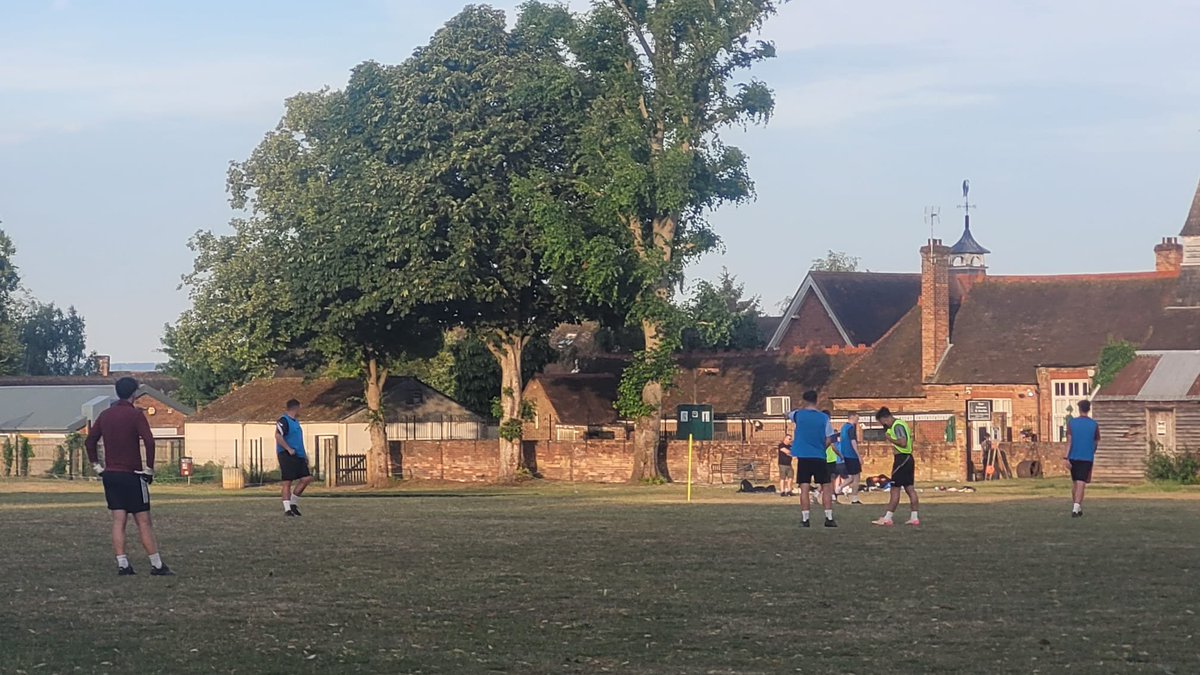 Long Crendon FC tweet media