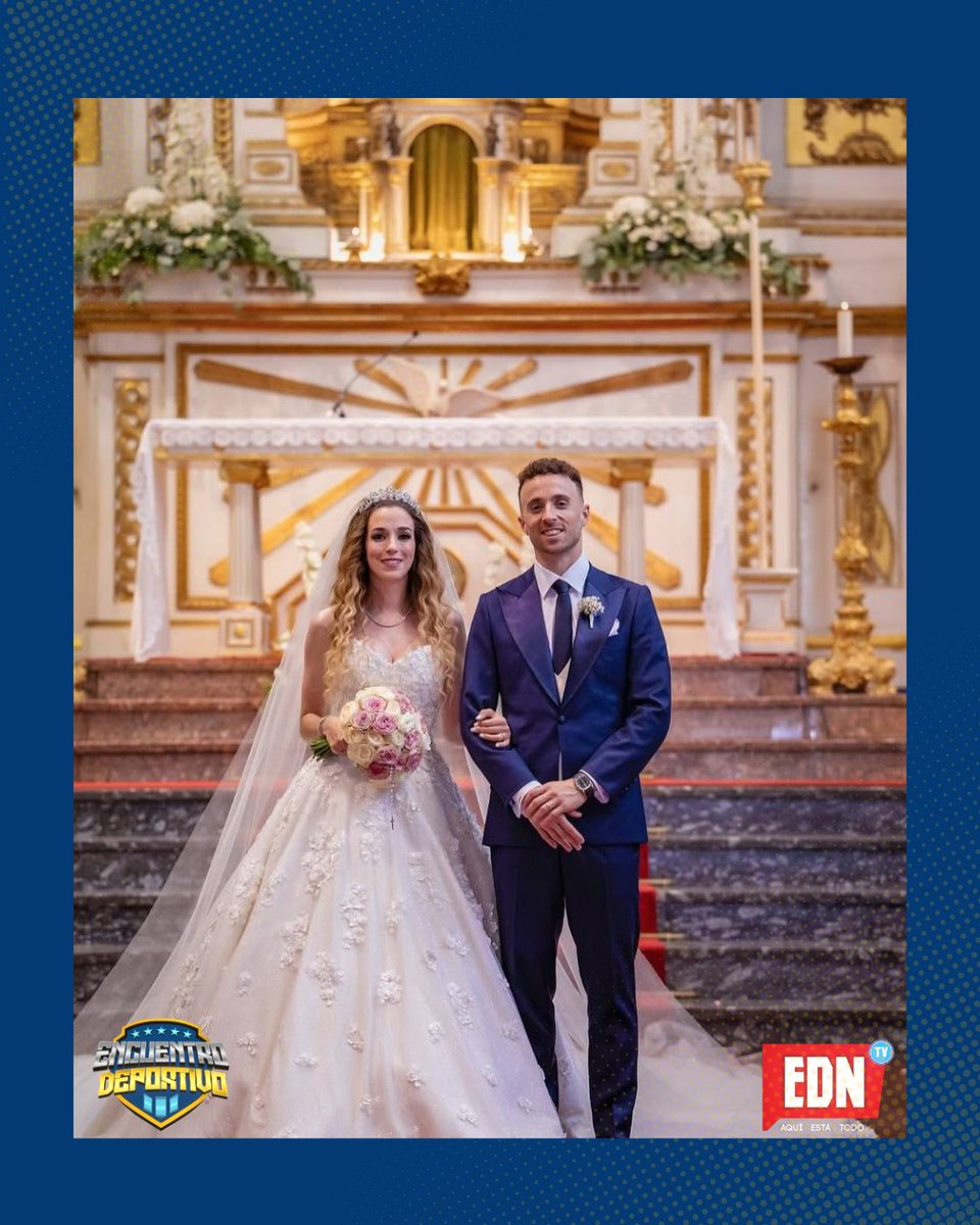 EDNTVHN's tweet photo. #DeportesEDN ¡La vida es efímera!
Diogo Jota, famoso jugador que murió en accidente, se casó hace unos días. Estas son las hermosas fotos compartidas por su esposa Rute Cardoso, su compañera de toda la vida y madre de sus tres hijos.
En paz, descanse
#Diogojota #futbot #luto #accidente #deportes #encuentrodeportivo #edntv