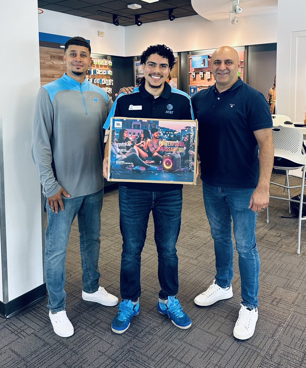 BIG Congrats to Gio in Deming &amp; Hale for taking home the FOUR METRIC PARLAY WIN for Team Hurricane🌀🏆