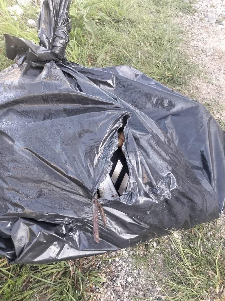 Esta mañana 4 bolsas con cuerpos humanos fueron encontrados en la carretera Azumbilla-El Seco km 144, acudieron policía municipal de Nicolás Bravo y Cañada Morelos, así como Policía estatal. Se desconoce la identidad y cantidad de personas finadas 
#Tehuacán #Puebla