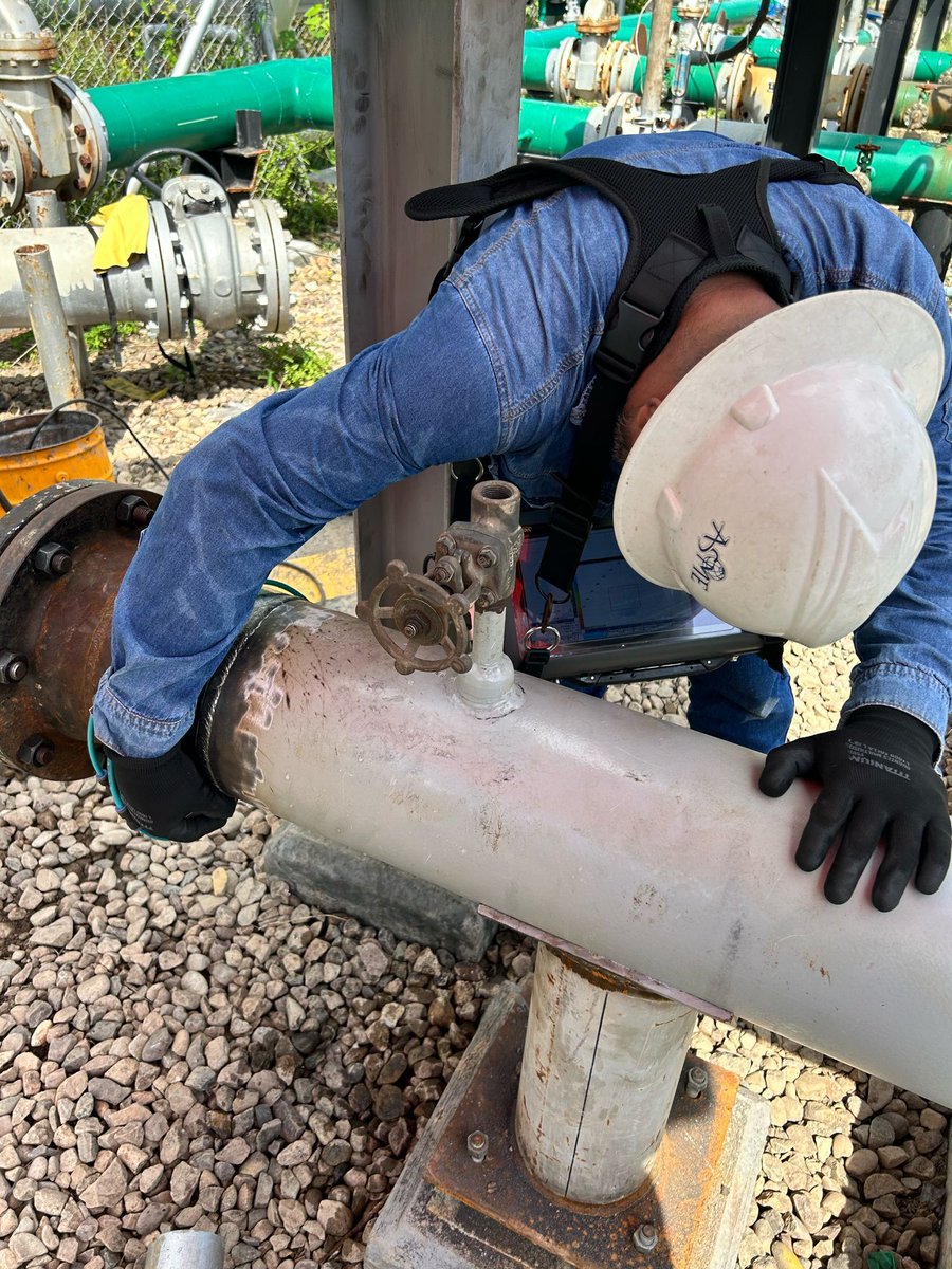 AnuarAmarC's tweet image. Realizando ultrasonido phased array 〰️ en soldadura 🧑🏼🏭 para verificar su integridad
#PAUT #PhasedArray #Ultrasonido #NDT #API #ASME #AWS #Barrancabermeja #Santander #Colombia