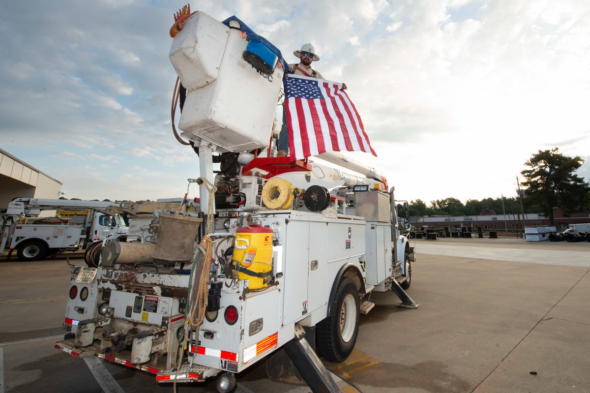 GeorgiaPower's tweet image. Happy Fourth of July from the Georgia Power crew! 🇺🇸