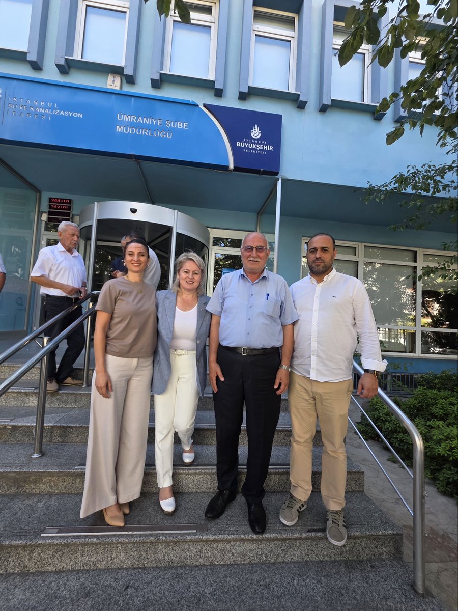 İSKİ Muhtarlıklar Koordinasyon Şube Müdürlüğü olarak, Ümraniye Şube Müdürlüğümüzün ev sahipliğinde, Ümraniye ilçemizin kıymetli muhtarlarıyla verimli bir koordinasyon toplantısı gerçekleştirdik.

Toplantı kapsamında, mahallelerin su ve altyapı hizmetlerine dair talepleri istişare