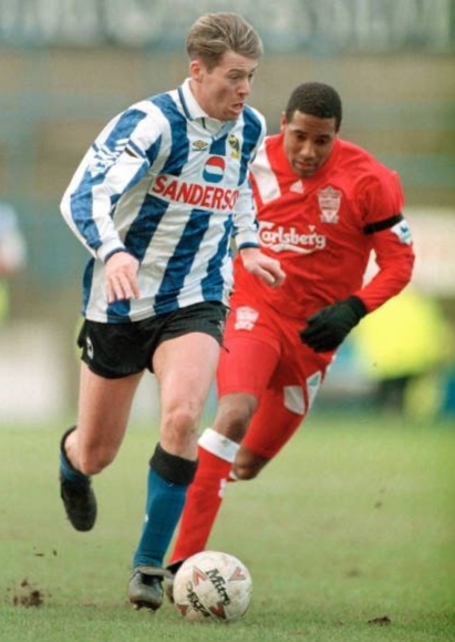 Two elite English wingers of the 80s and 90s.

In their prime, who would you rather have in your team?