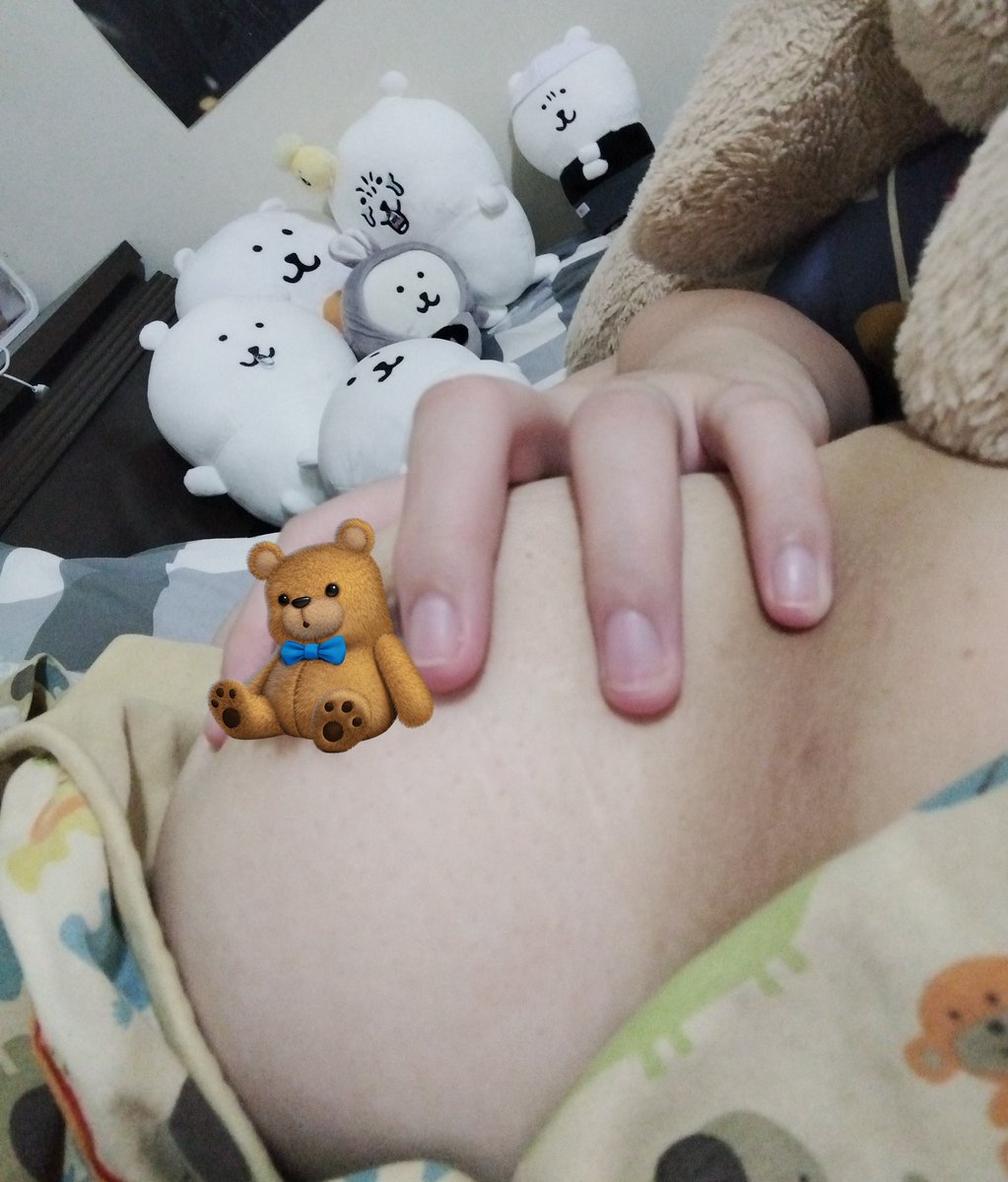 右邊奶頭突然好癢==自己搧自己奶頭搧爽了，這是沒想到的，在靠腰，還是是因為我月經要來了？ https://t.co/E6w2bxTm9J
