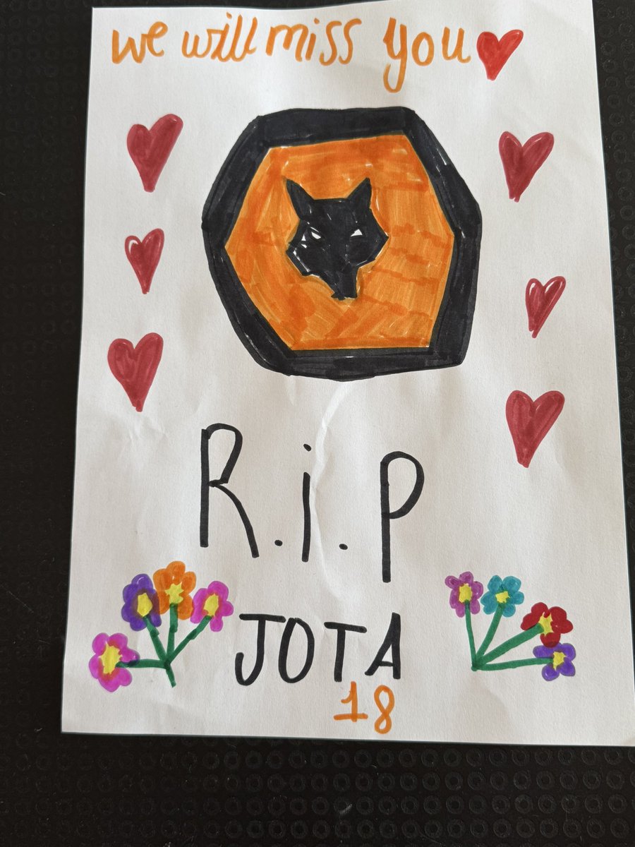 dollydaydreams4's tweet image. Forever one of the pack rip Jota 🧡🖤