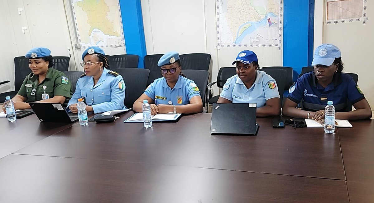 UNPOL MINUSCA (@unpol_rca) on Twitter photo Ce 03 juin à #Bangui🇨🇫, le Chef de l’<a href="/UNPOL/">United Nations Police</a> #MINUSCA a reçu le bureau nouvellement élu du réseau des femmes de la Composante police. Après la présentation des différents membres, Ils ont discuté des perspectives envisagées par cette équipe. Ce 03 juin à #Bangui🇨🇫, le Chef de l’<a href="/UNPOL/">United Nations Police</a> #MINUSCA a reçu le bureau nouvellement élu du réseau des femmes de la Composante police. Après la présentation des différents membres, Ils ont discuté des perspectives envisagées par cette équipe.