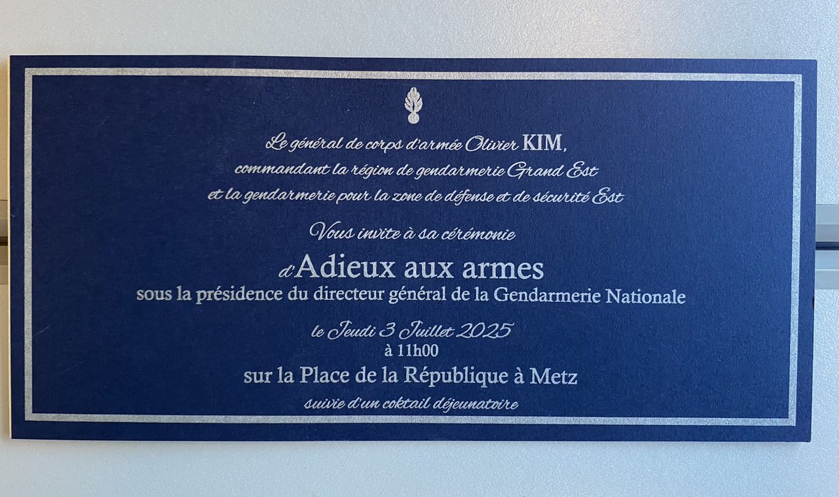 SecurityDriver1's tweet image. Ce matin, le 3 juillet, les équipes de MCS ont eu l’honneur d’assister à la cérémonie d’adieu aux armes du général de corps d’armée Olivier KIM commandant de la région de gendarmerie du Grand Est et de la Gendarmerie pour la zone de défense et de sécurité Est.